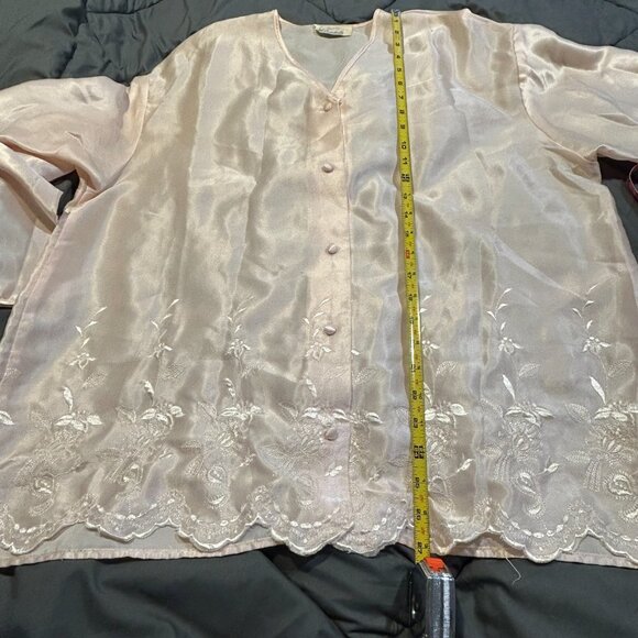 Vintage Dentelle Embroidered Ivory Satin Pajames with Long Sleeves - Picture 7 of 10